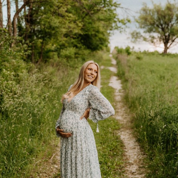 Meet your Posher, Heather - Picture 2 of 3